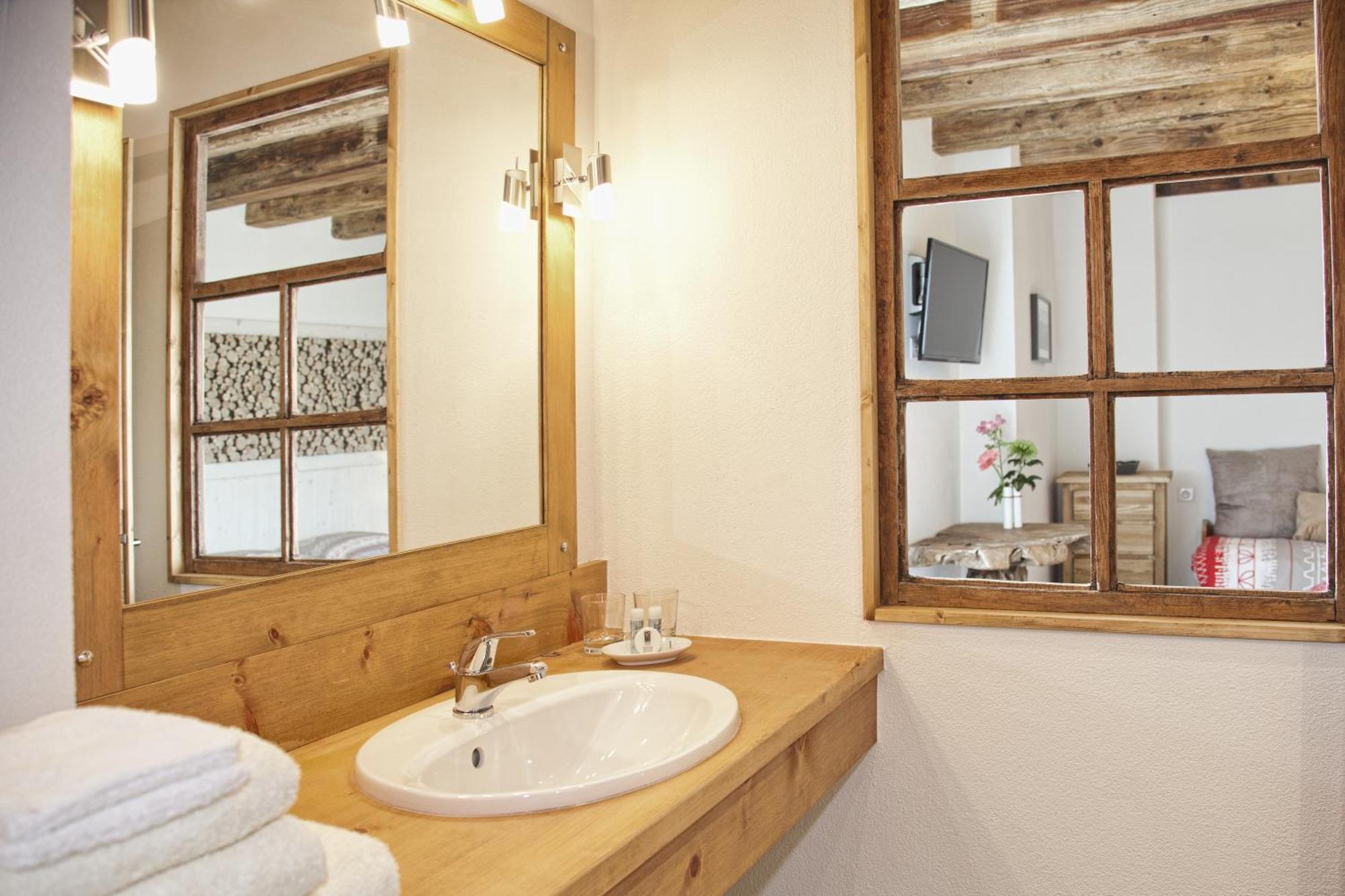 Chambres D'Hotes La Grangelitte Doussard Habitación foto